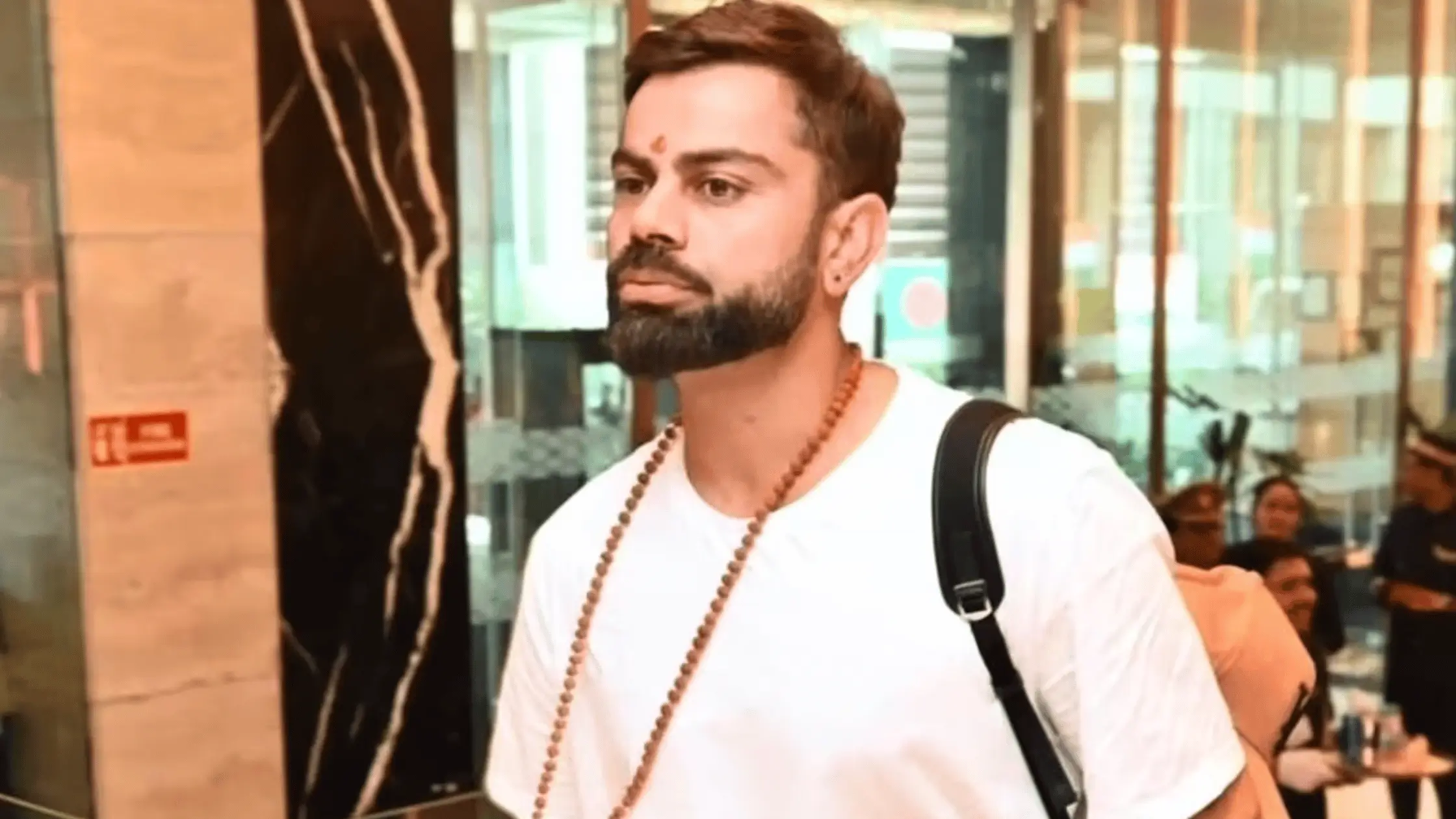 Virat Kohli is Welcomed in Kanpur